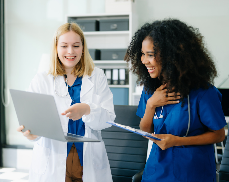 Nurses tracking clinical ladder progress using professional portfolio software | CHCI